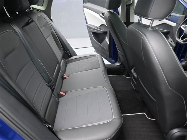 Certified 2023 Volkswagen Taos SE image 16