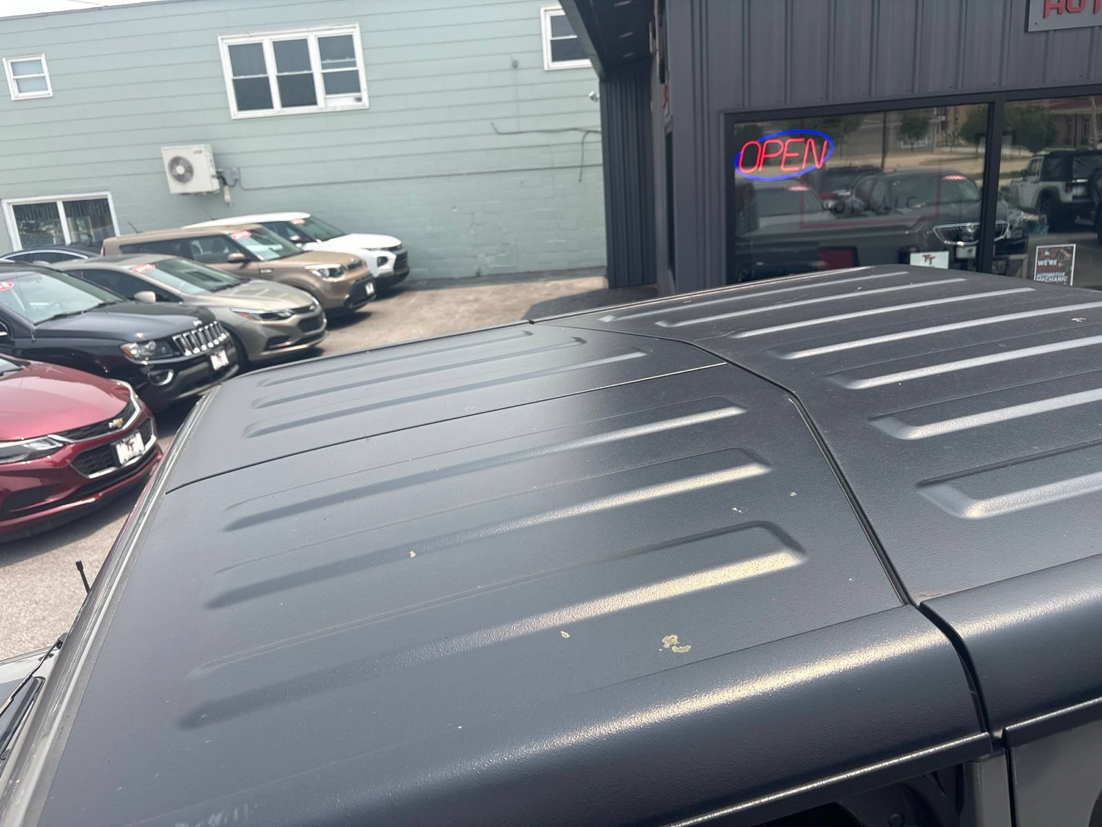 Used 2021 Jeep Gladiator Rubicon AWD/4WD image 15