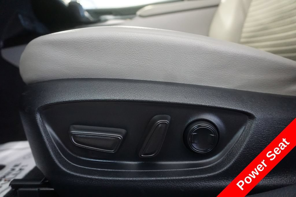 Certified 2024 Toyota Camry SE FWD image 7