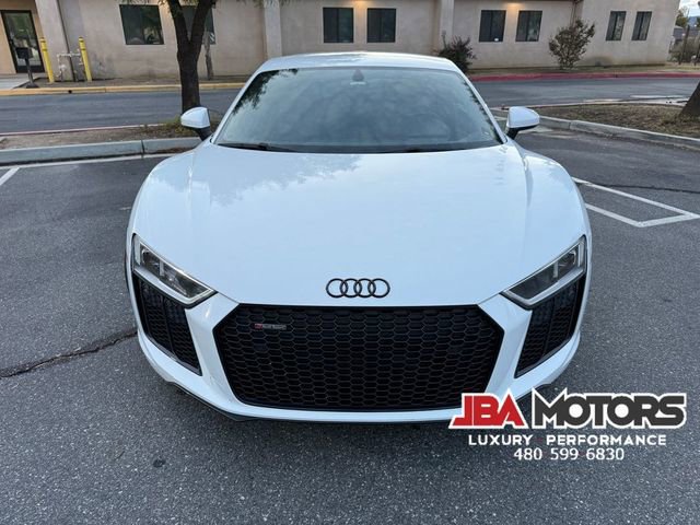 Used 2018 Audi R8 V10 w/ Carbon Exterior Package image 26