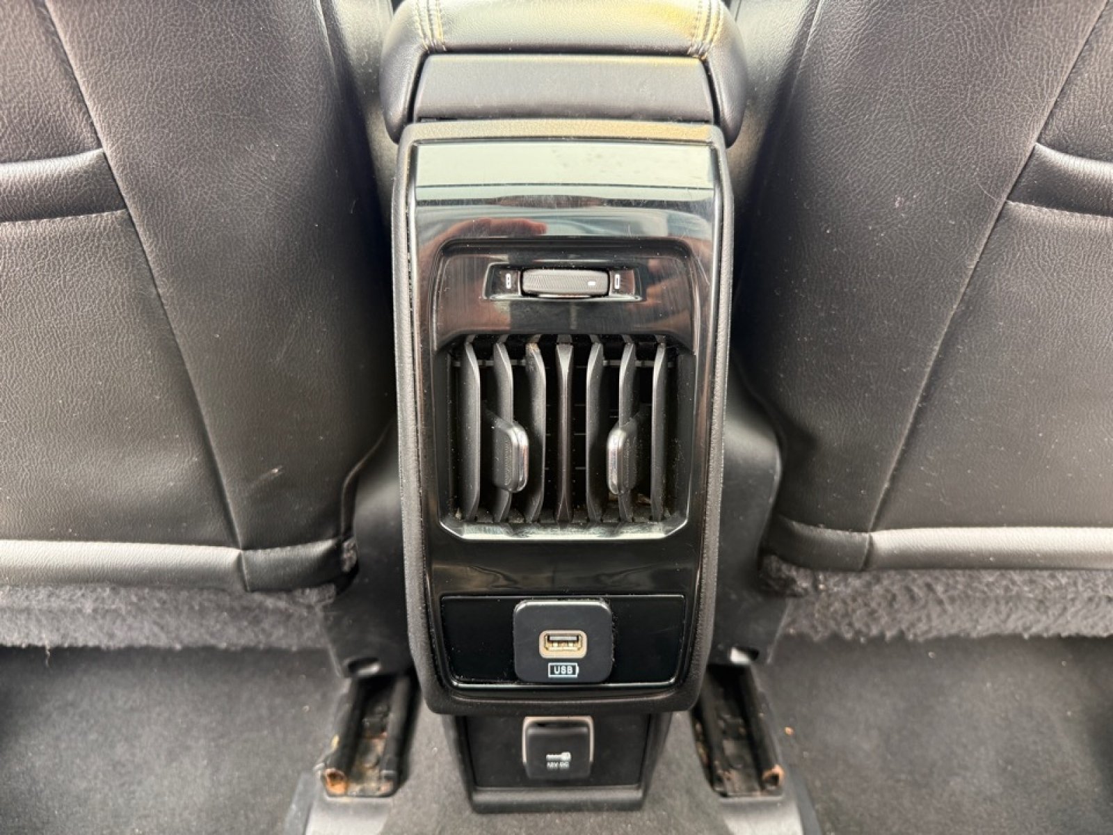 Used 2022 Jeep Compass Latitude w/ Sun and Sound Group AWD/4WD image 33