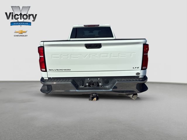 Used 2025 Chevrolet Silverado 3500 LTZ AWD/4WD image 6