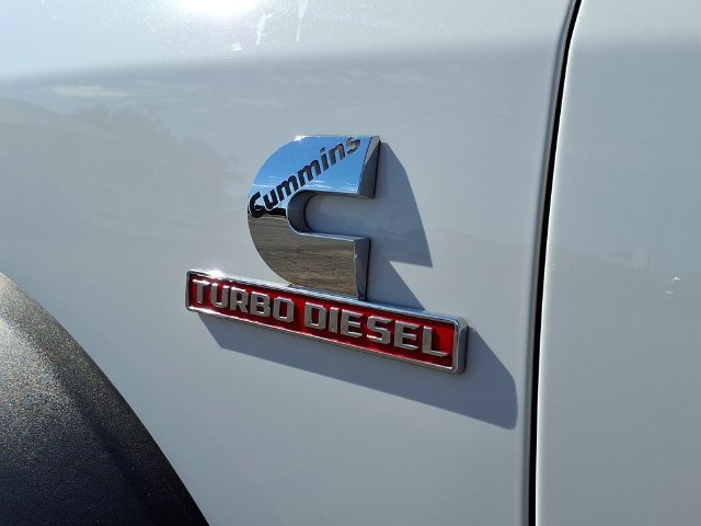 Used 2024 RAM 5500 Tradesman w/ Chrome Appearance Group AWD/4WD image 16