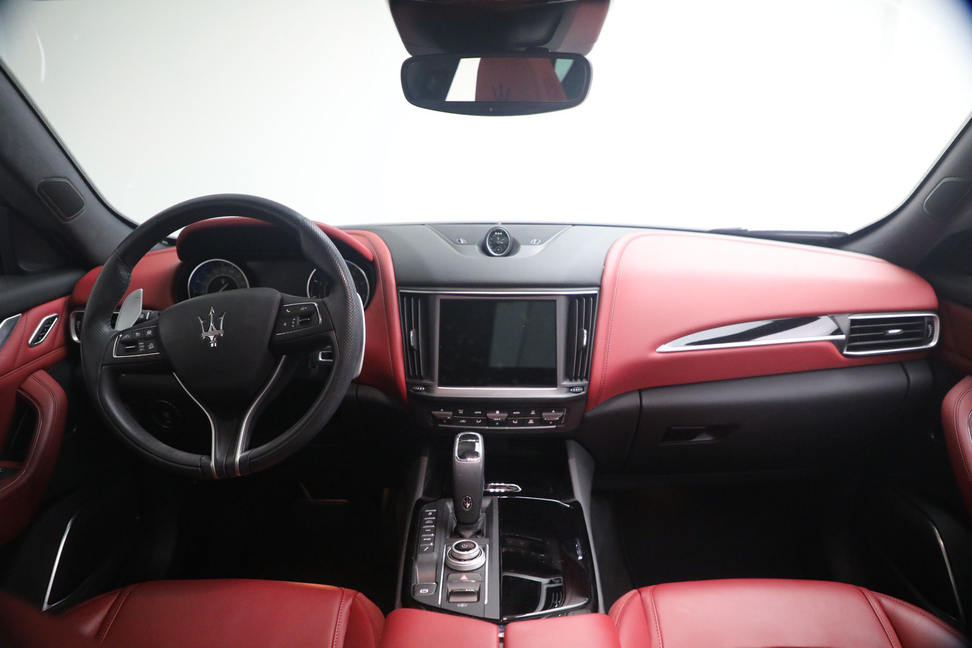 Certified 2023 Maserati Levante GT AWD/4WD image 21