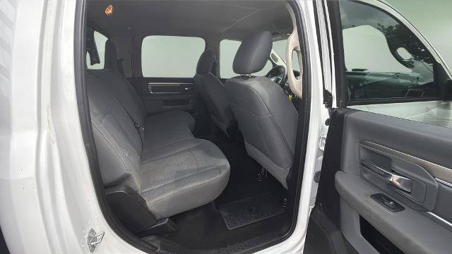 Used 2018 RAM 3500 SLT AWD/4WD image 16