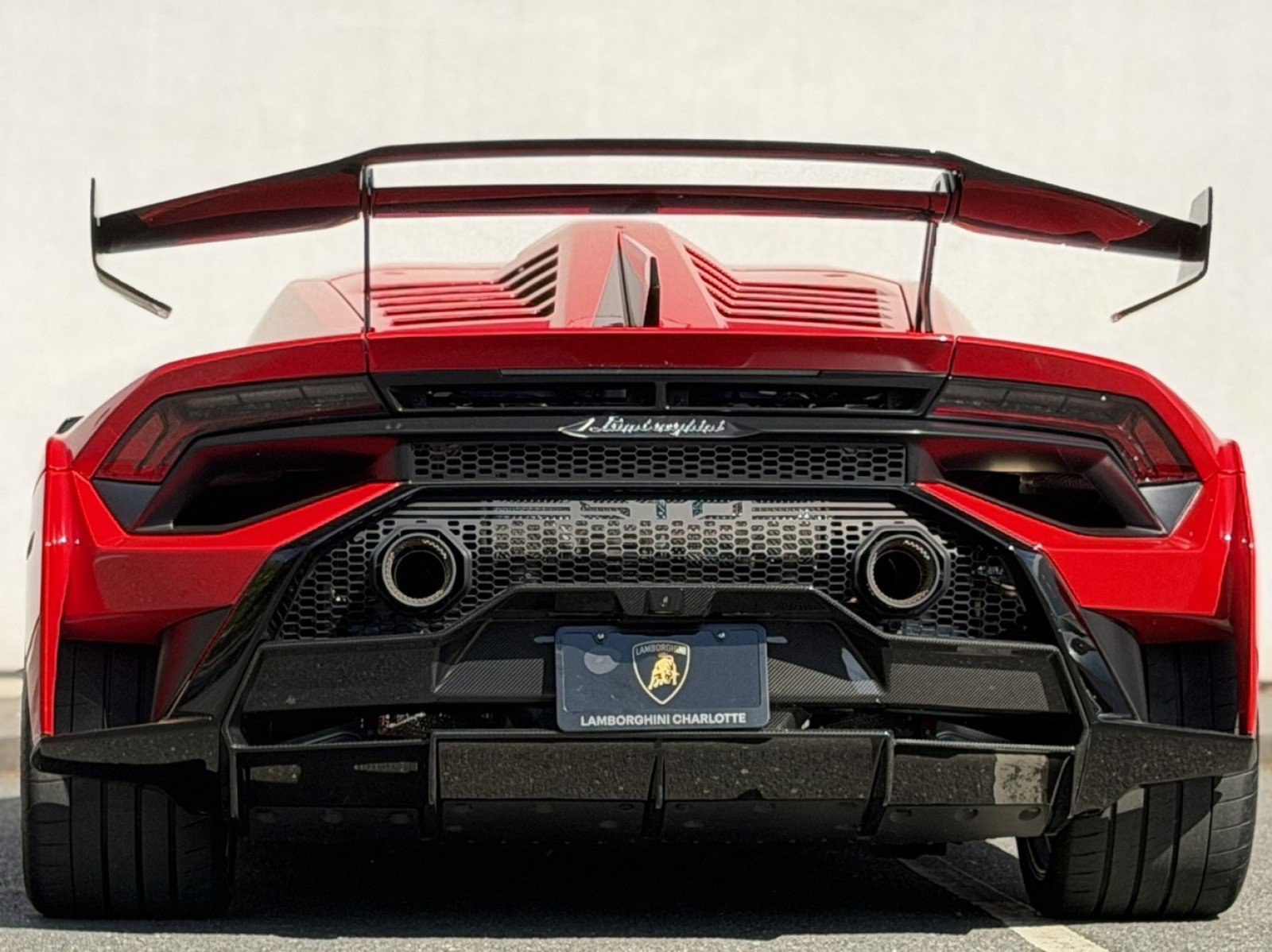 Used 2024 Lamborghini Huracan STO RWD image 7