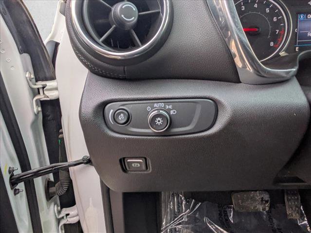 Used 2020 Chevrolet Blazer LT image 19