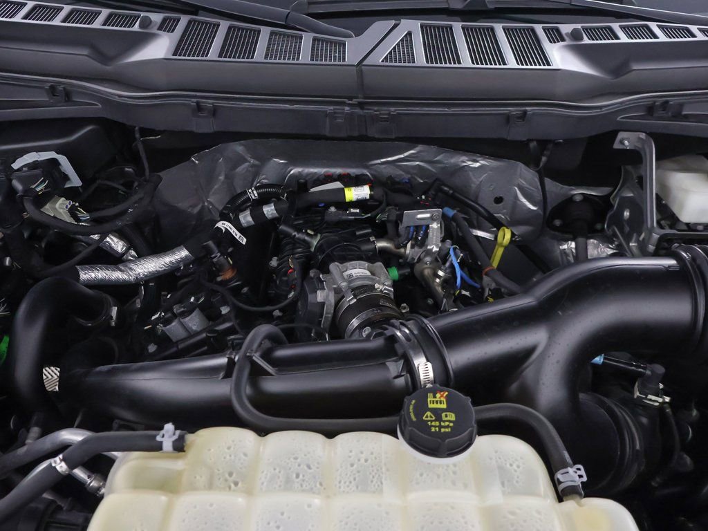 Used 2022 Ford F150 XLT w/ XTR Package image 17