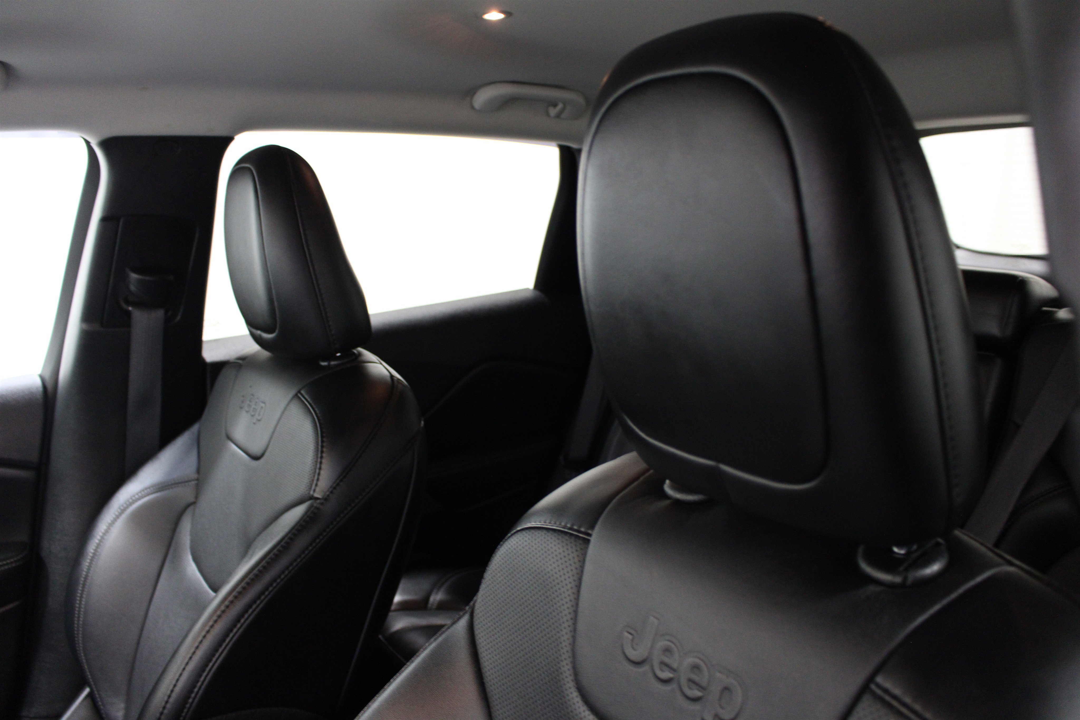 Used 2022 Jeep Cherokee Latitude Lux image 4