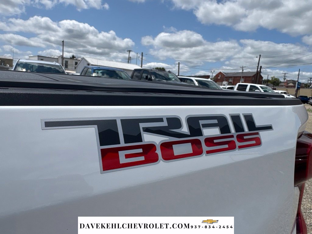 Used 2020 Chevrolet Silverado 1500 LT Trail Boss AWD/4WD image 52