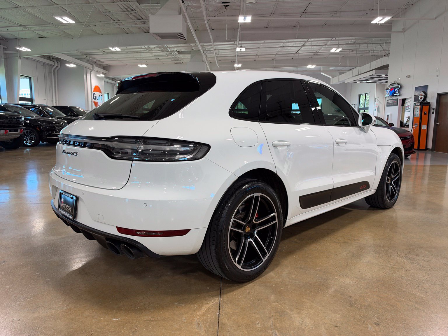 Used 2020 Porsche Macan GTS AWD/4WD image 9
