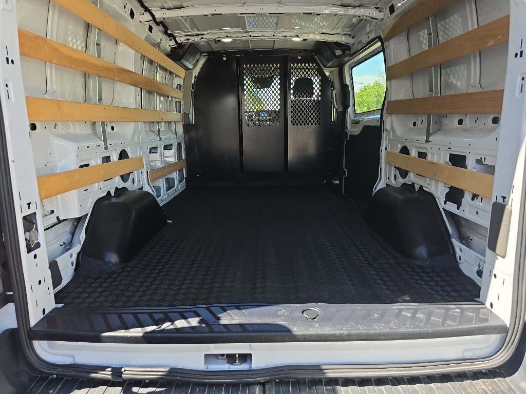 Used 2024 Ford Transit 250 Low Roof w/ Exterior Upgrade Package image 11