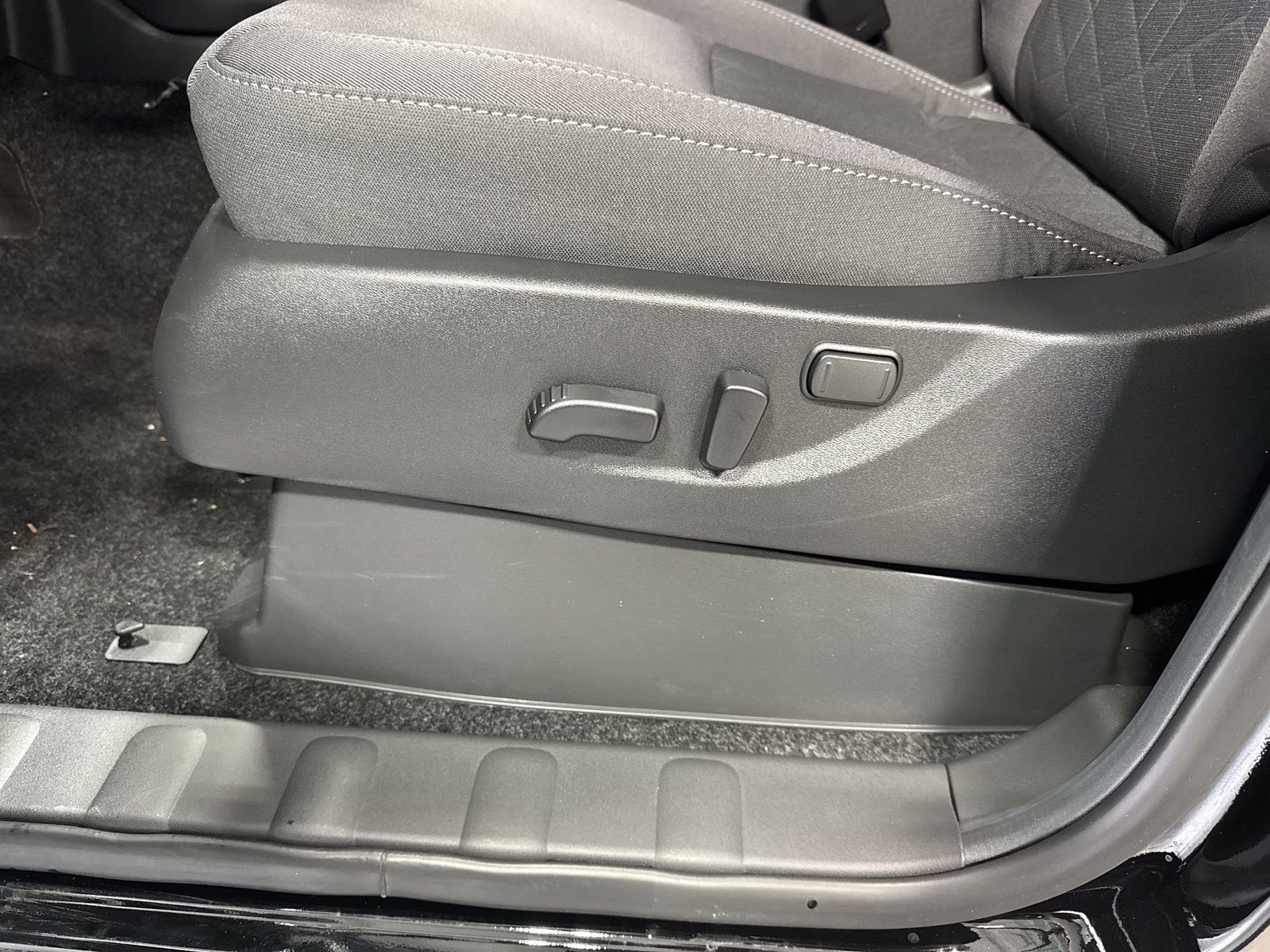 New 2026 Nissan Frontier SV w/ All-Weather Content Package image 26