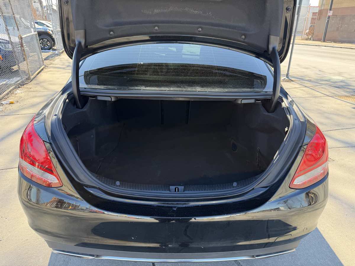 Used 2016 Mercedes-Benz C 300 Sedan w/ Multimedia Package image 21