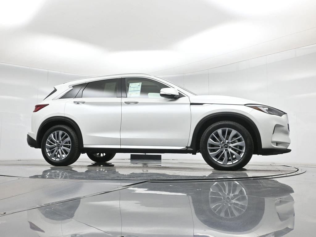 Used 2024 INFINITI QX50 Luxe image 4