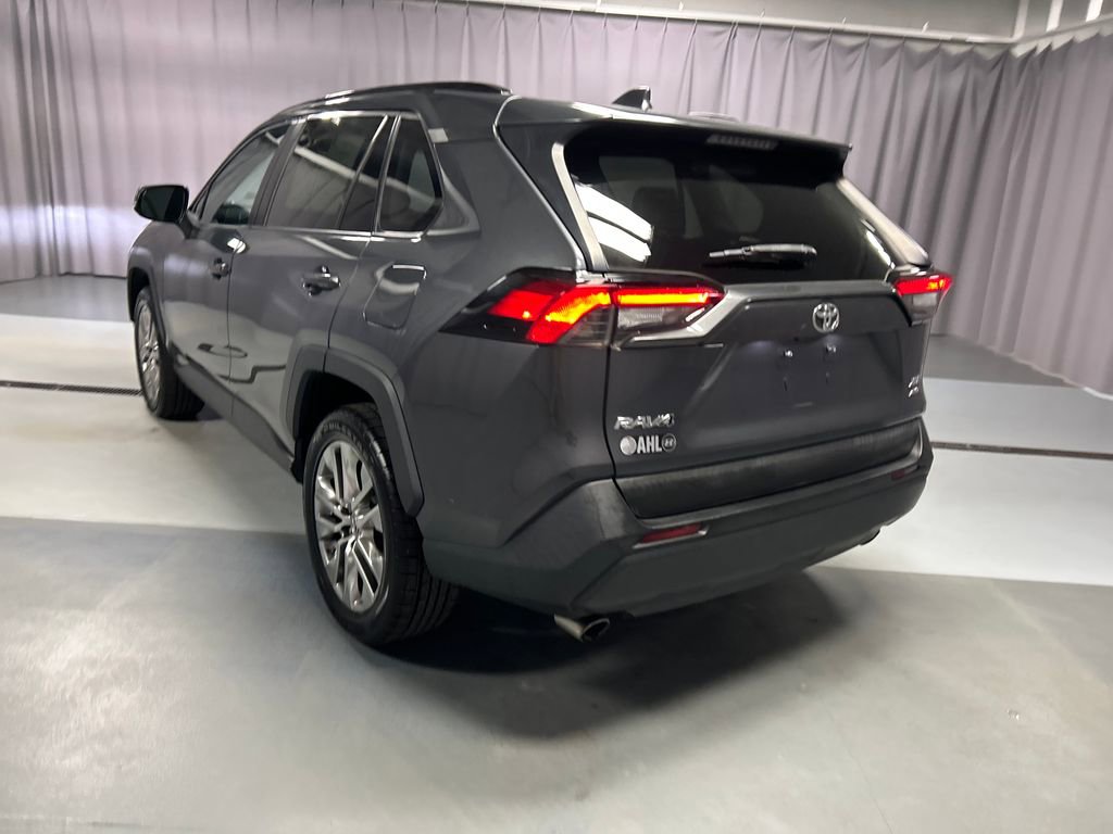 Used 2019 Toyota RAV4 XLE Premium w/ Cold Weather Package image 5