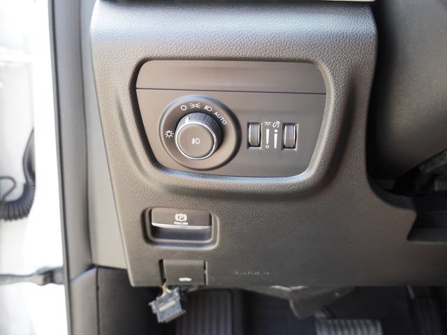 Certified 2024 Jeep Grand Cherokee Limited w/ Black Appearance Package RWD image 21