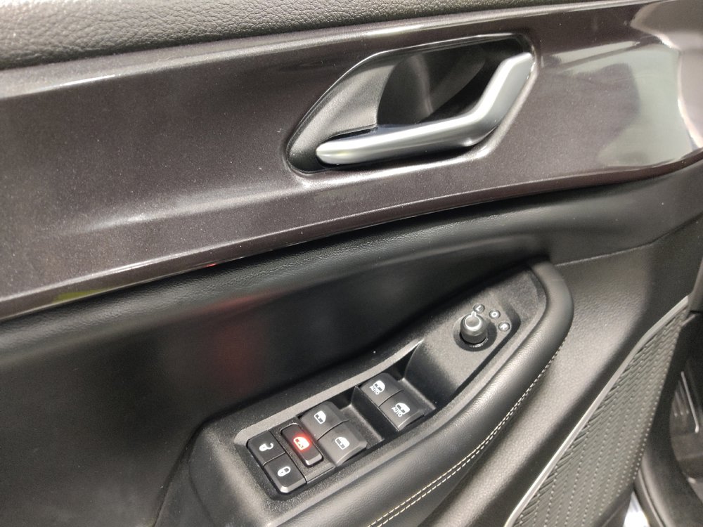 Used 2022 Jeep Grand Cherokee Laredo w/ Luxury Tech Group I image 27