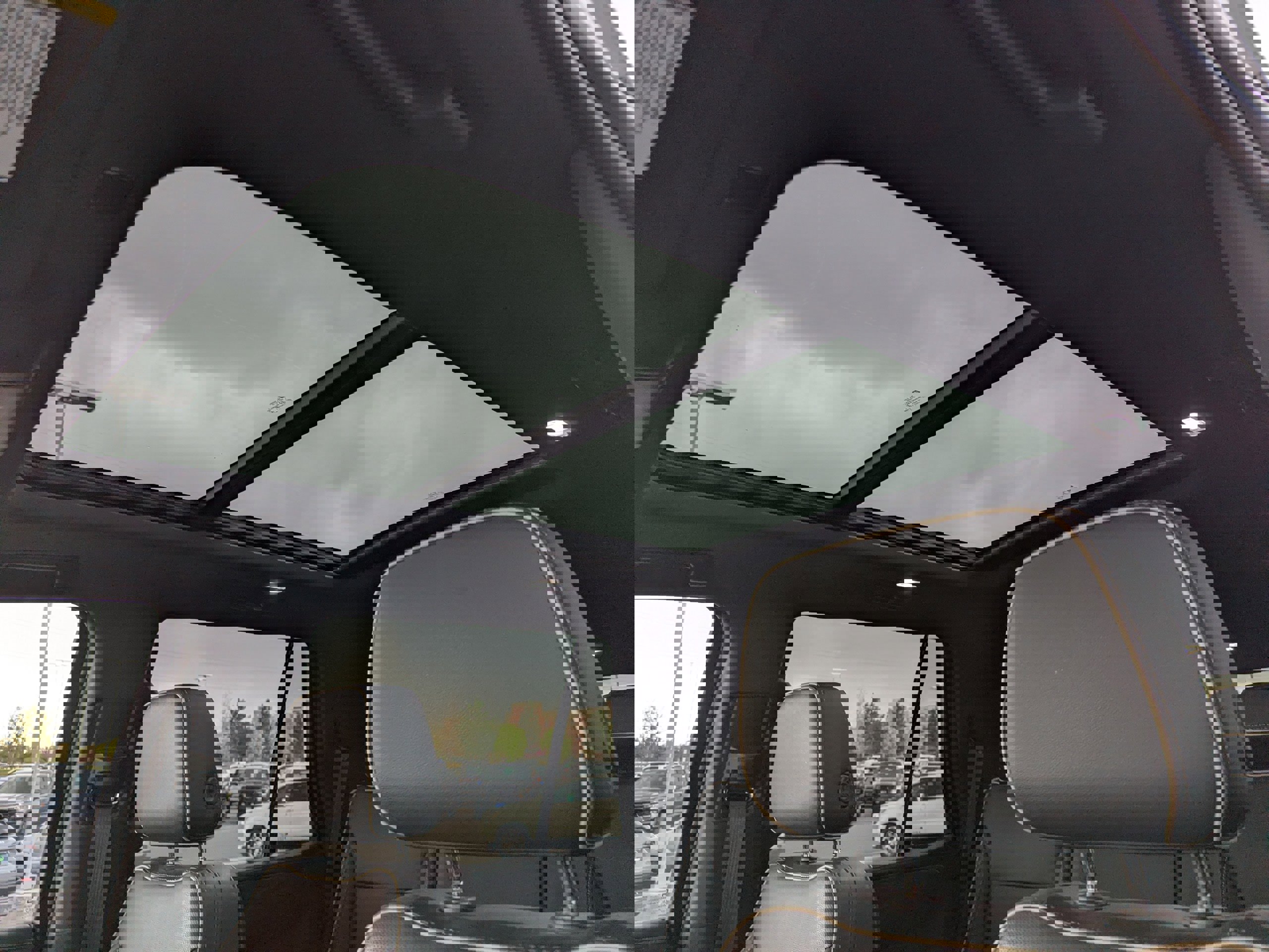 Used 2022 GMC Yukon SLT w/ SLT Luxury Plus Package image 31