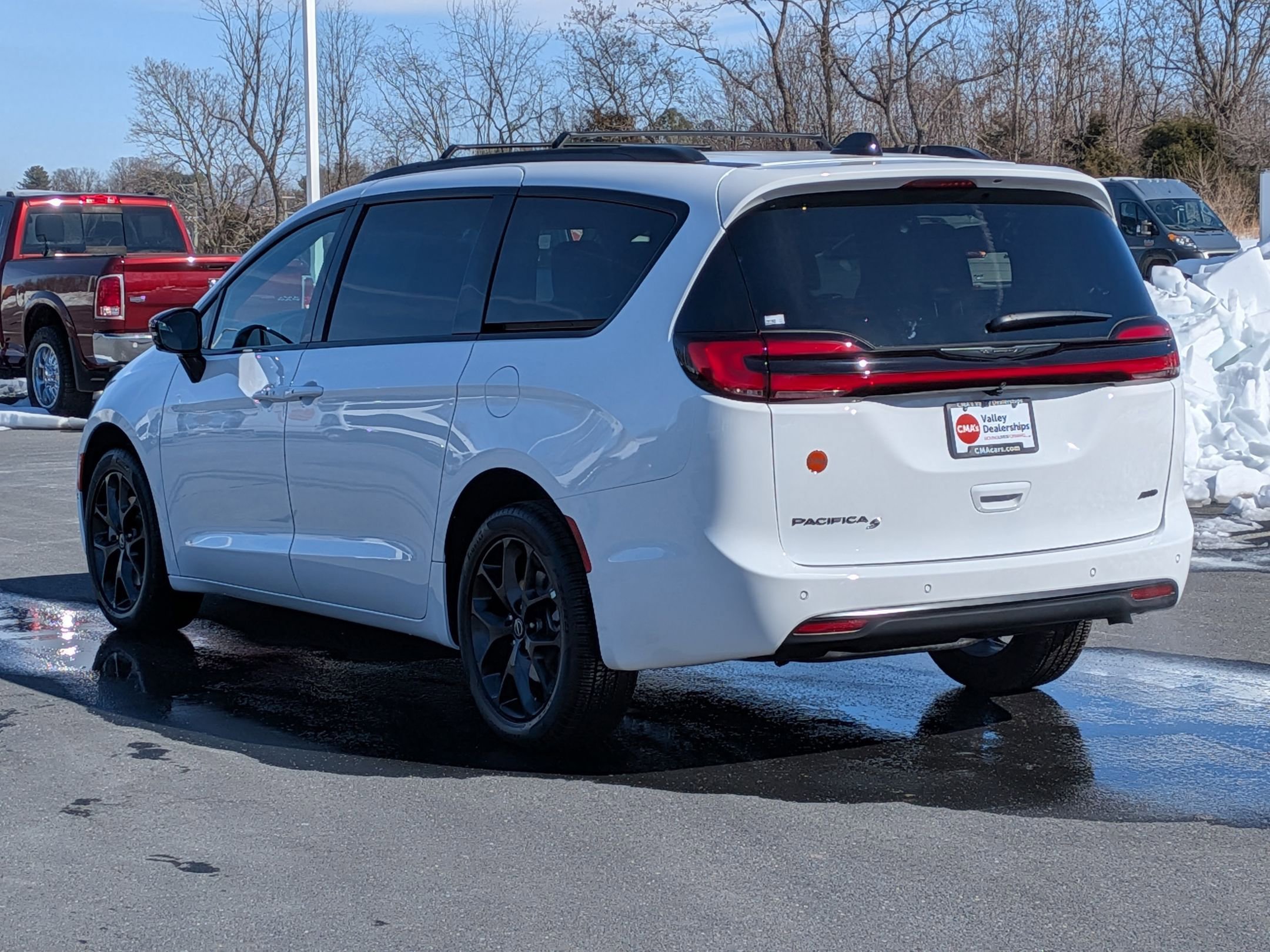 New 2026 Chrysler Pacifica Select image 7