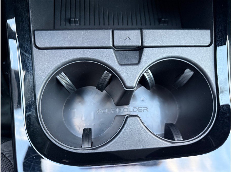 Used 2023 Toyota Prius LE image 23