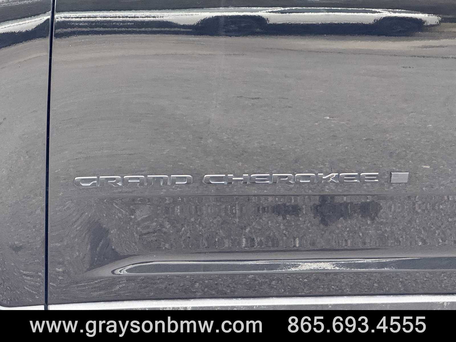 Used 2024 Jeep Grand Cherokee L Laredo image 32