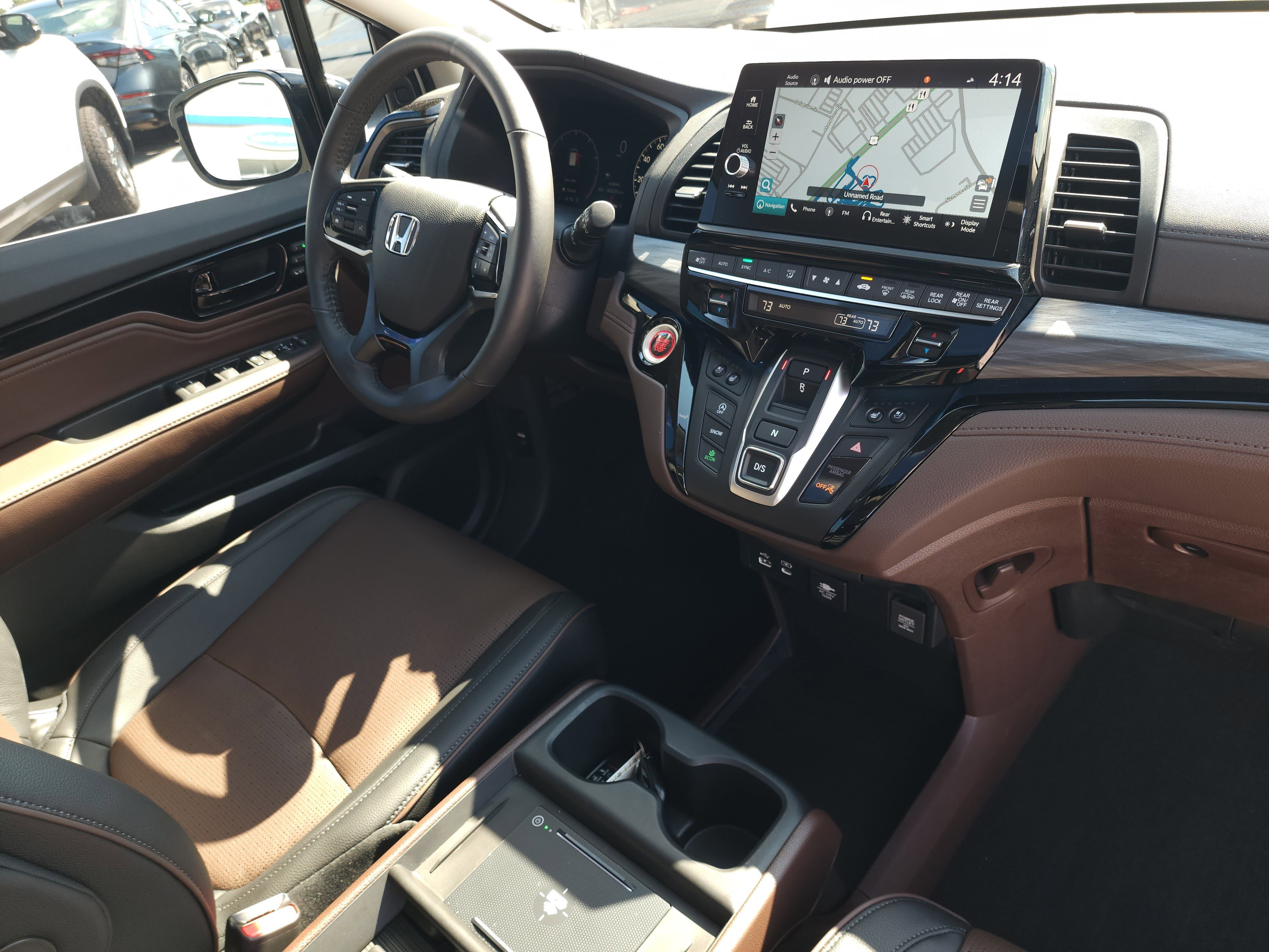 Used 2025 Honda Odyssey Elite image 18