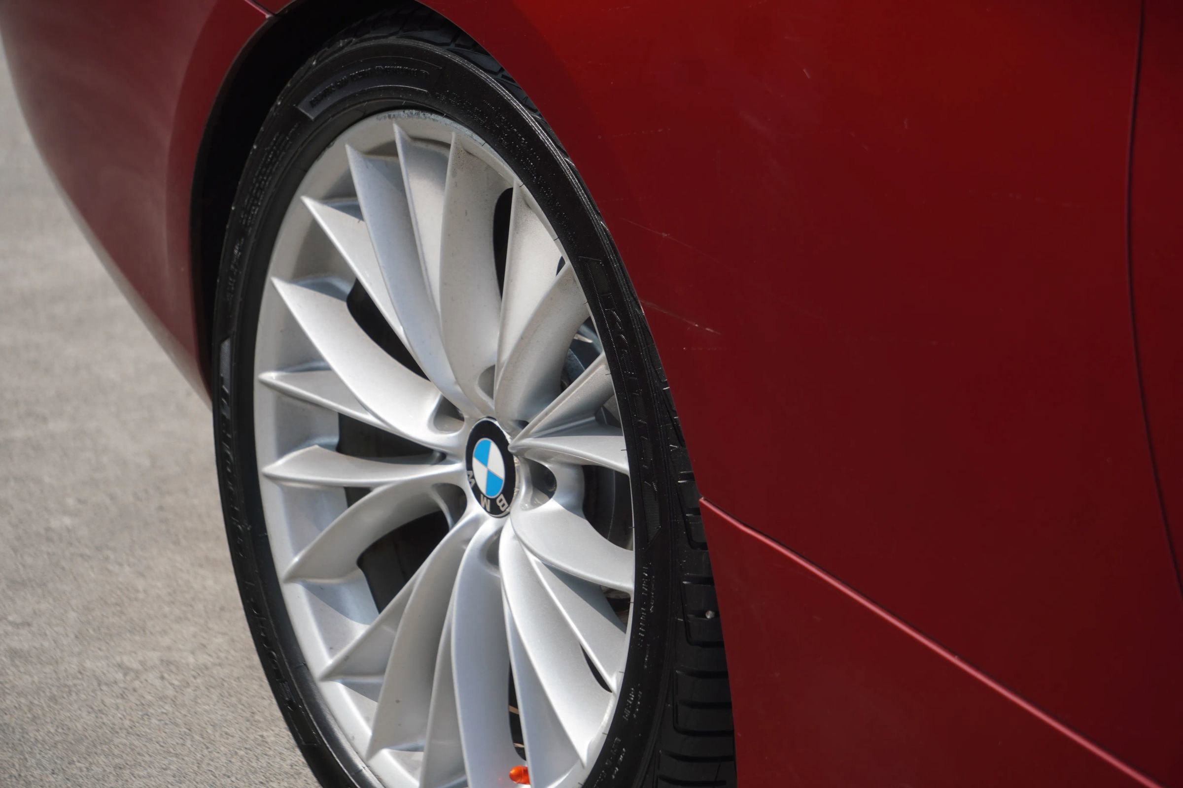 Used 2011 BMW 335i Convertible image 26