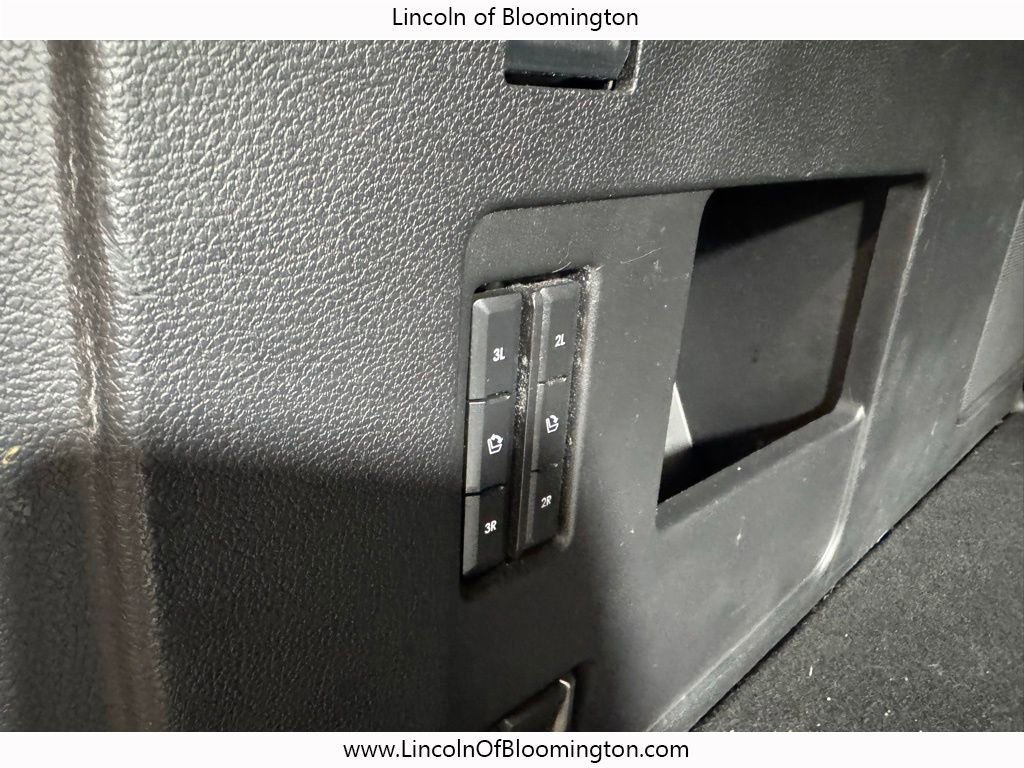 Used 2019 Lincoln Navigator L Reserve image 25