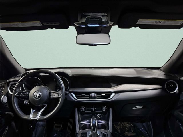Used 2022 Alfa Romeo Stelvio Ti image 11