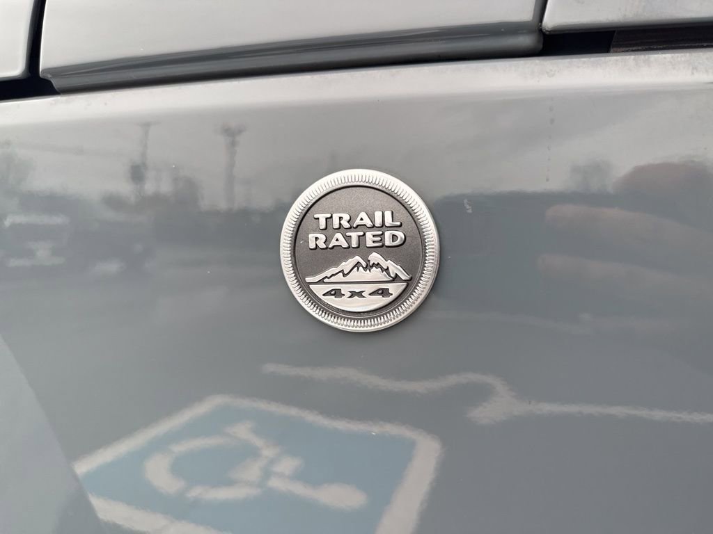 Used 2015 Jeep Wrangler Sahara w/ Connectivity Group image 12