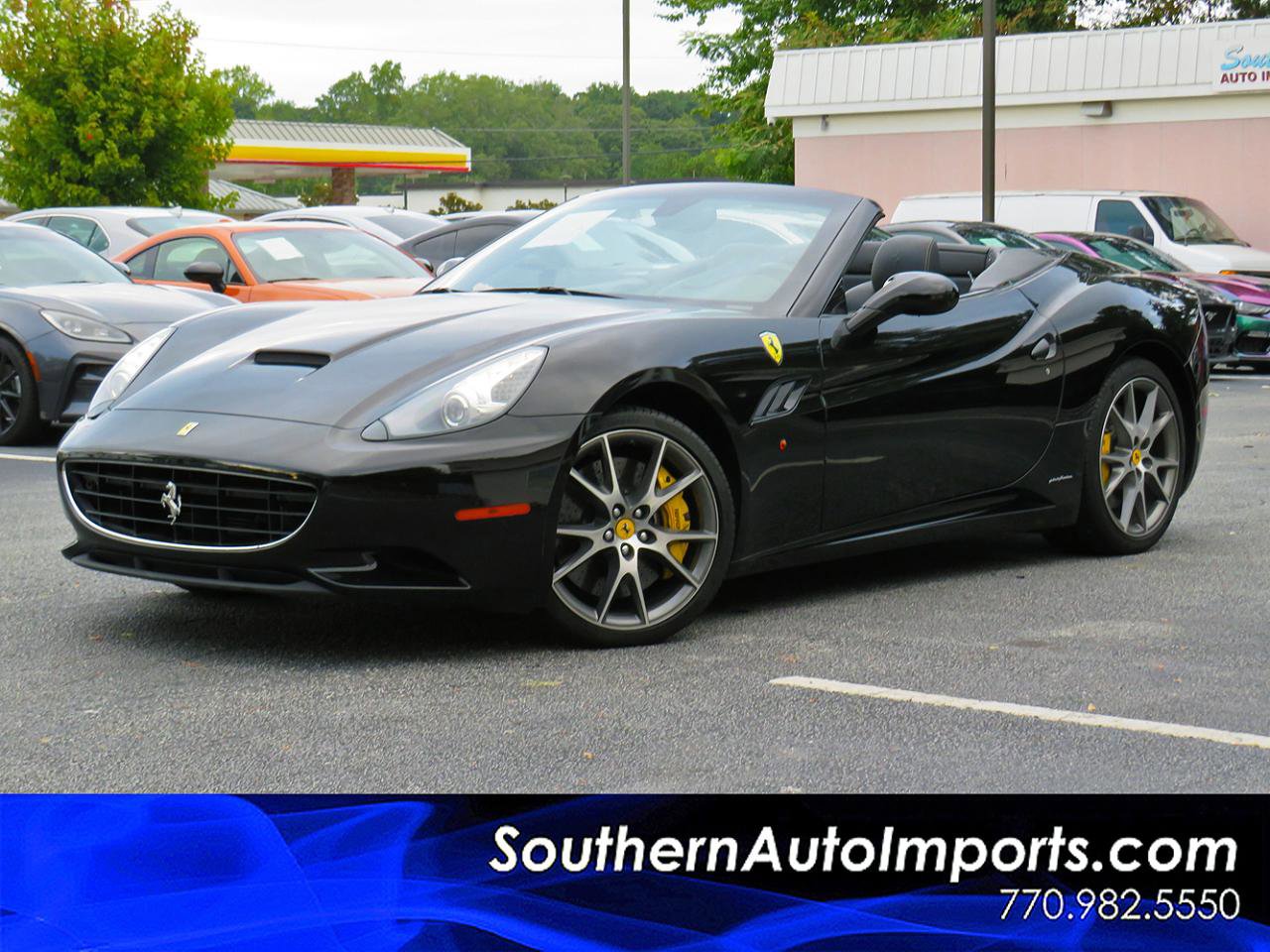 Used 2011 Ferrari California image 1