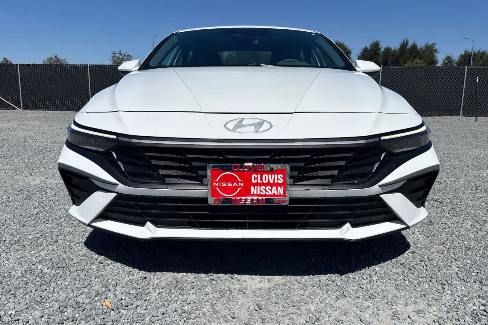 Used 2024 Hyundai Elantra SEL FWD image 11