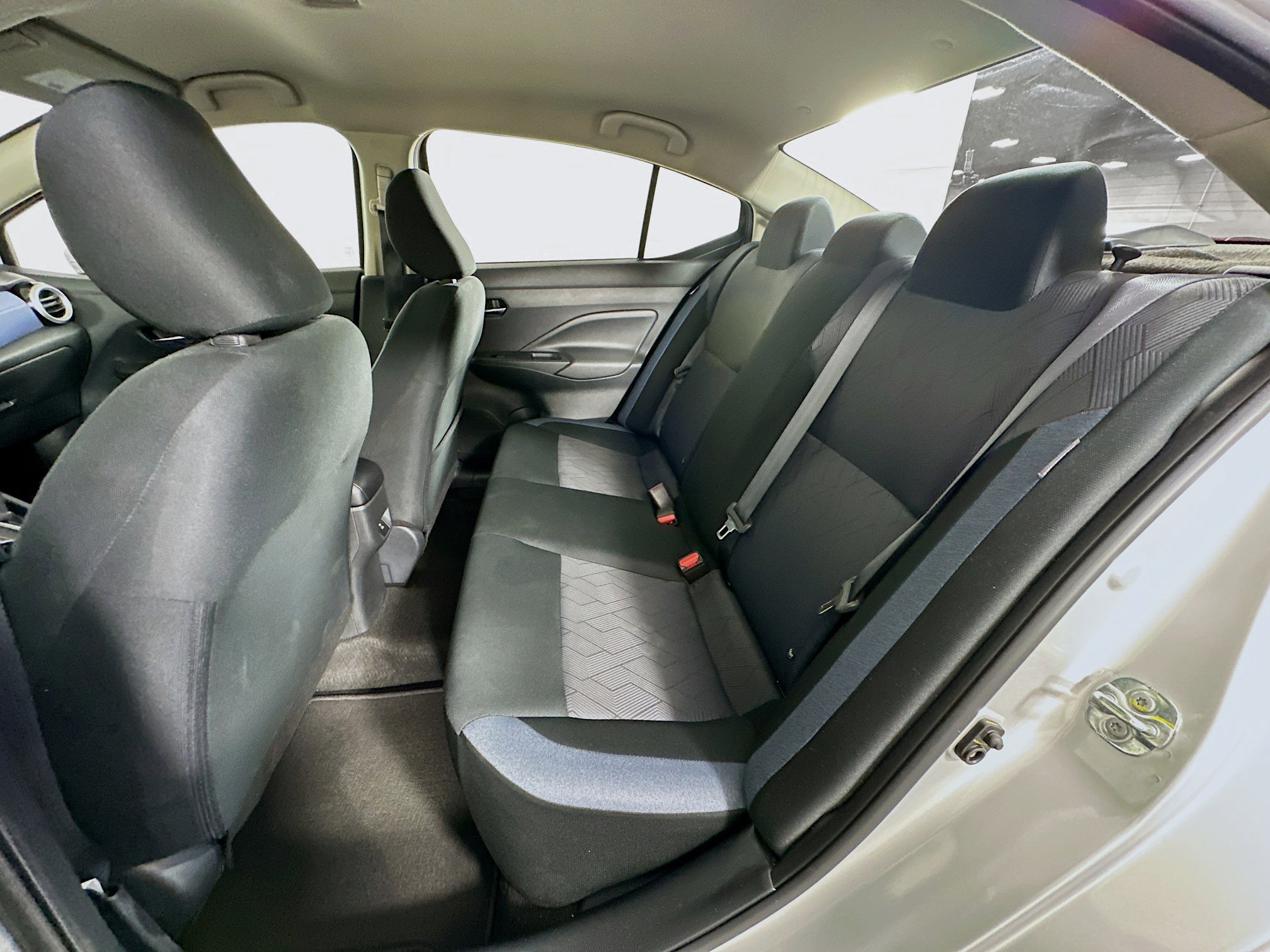 Used 2023 Nissan Versa SV image 26