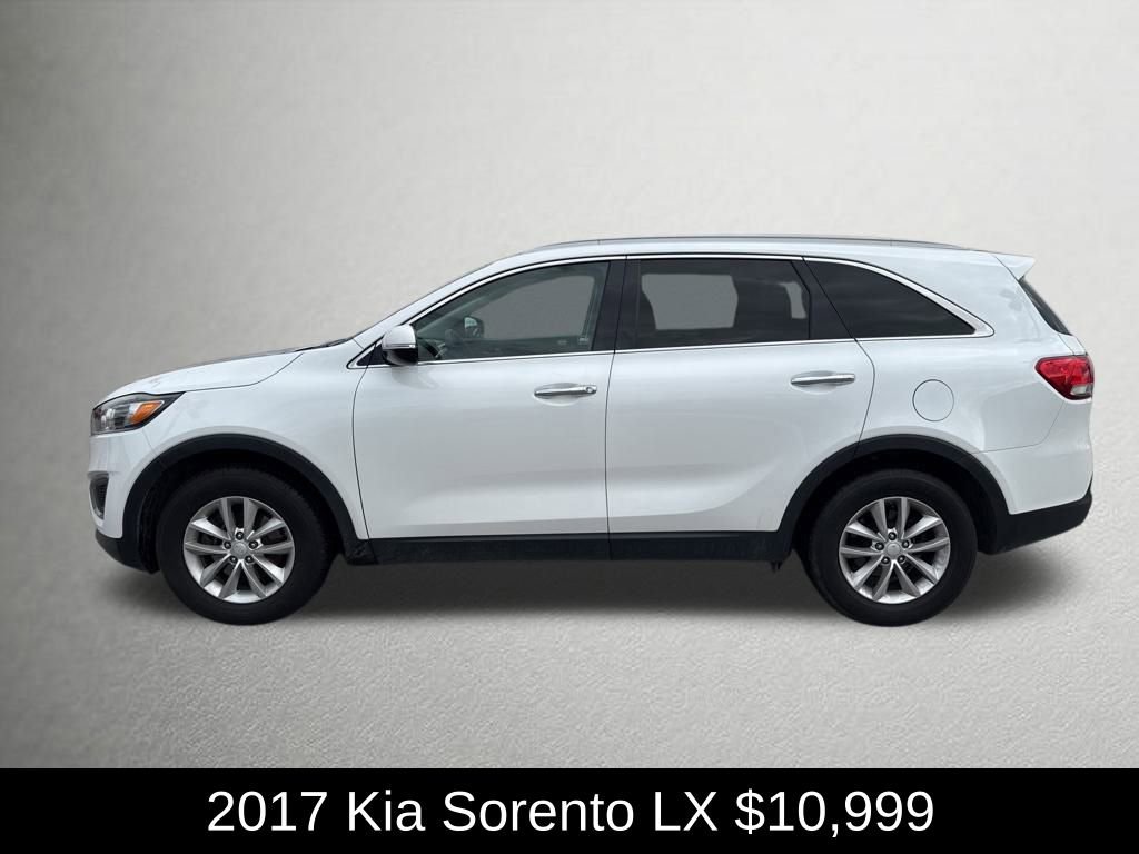 Used 2017 Kia Sorento LX w/ LX Convenience Package image 6