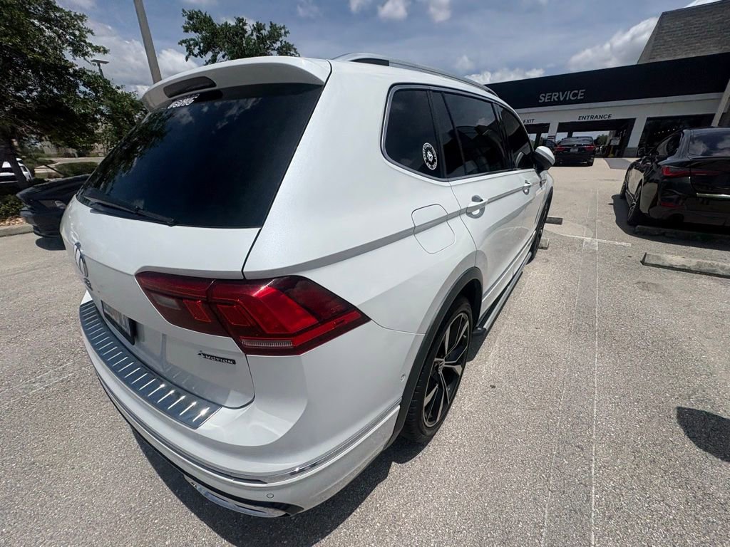 Used 2022 Volkswagen Tiguan SEL R-Line AWD/4WD image 4
