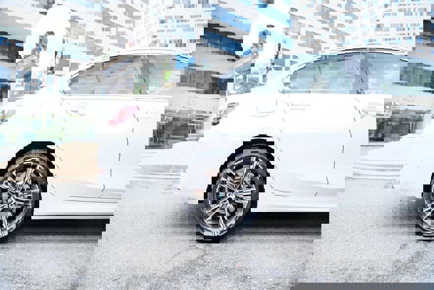 Used 2024 BMW 330i Sedan image 12