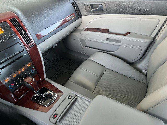 Used 2007 Cadillac STS image 22