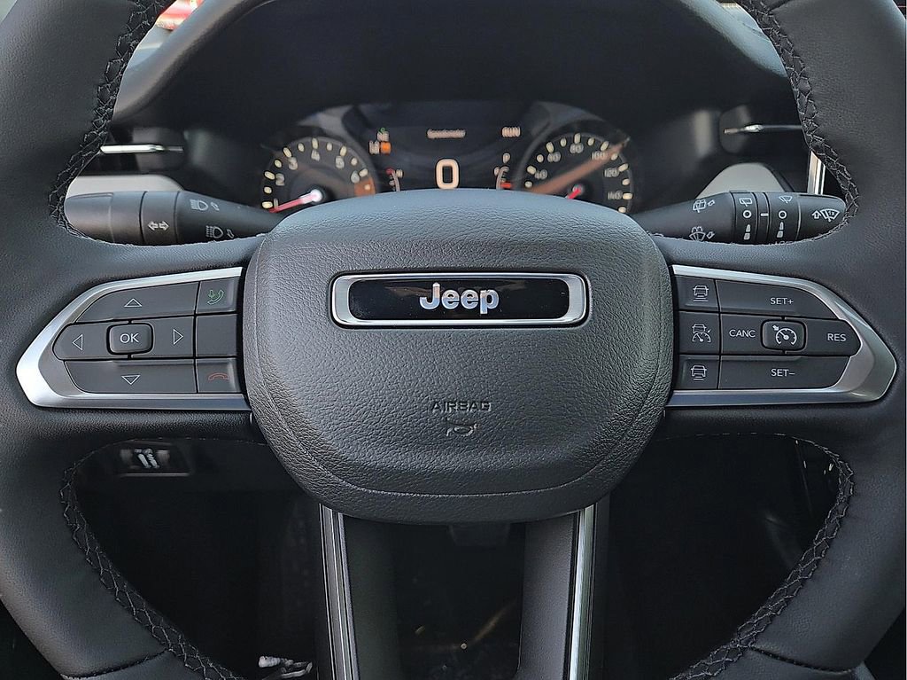 Used 2026 Jeep Compass Limited AWD/4WD image 38