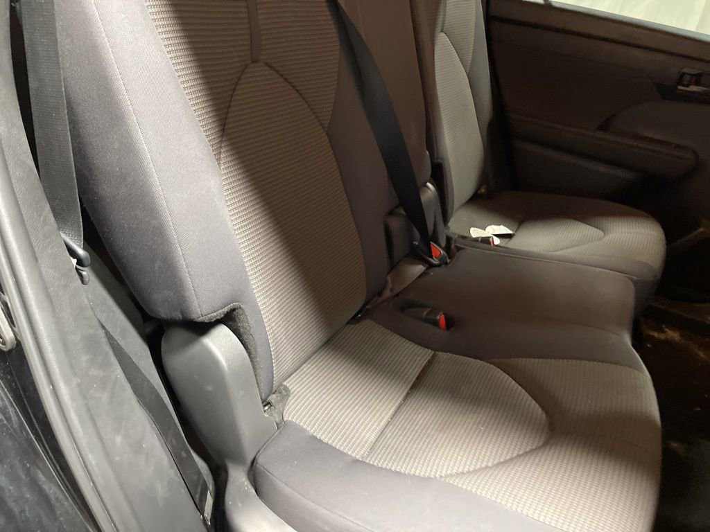 Used 2024 Toyota Highlander XLE image 11