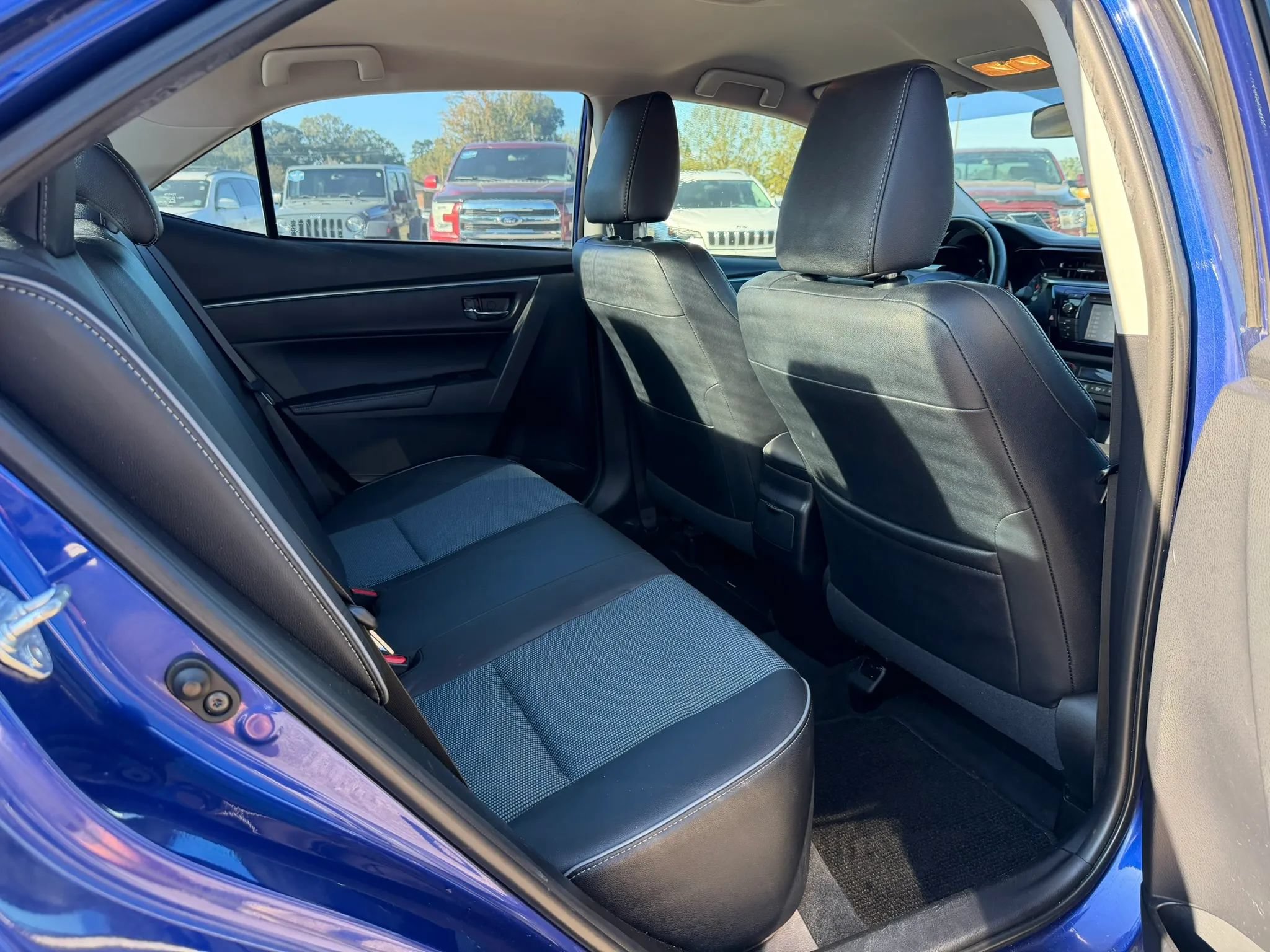 Used 2014 Toyota Corolla S FWD image 18