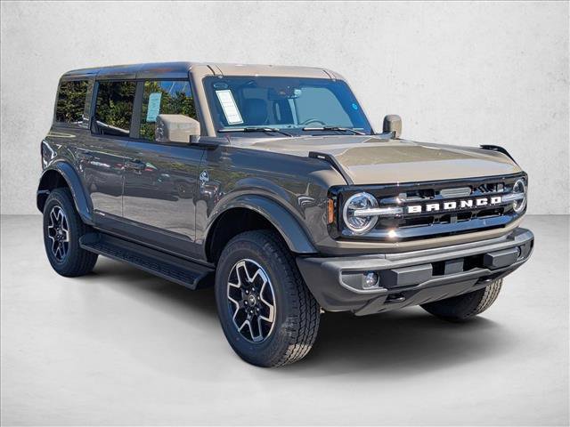 New 2025 Ford Bronco Outer Banks AWD/4WD image 6