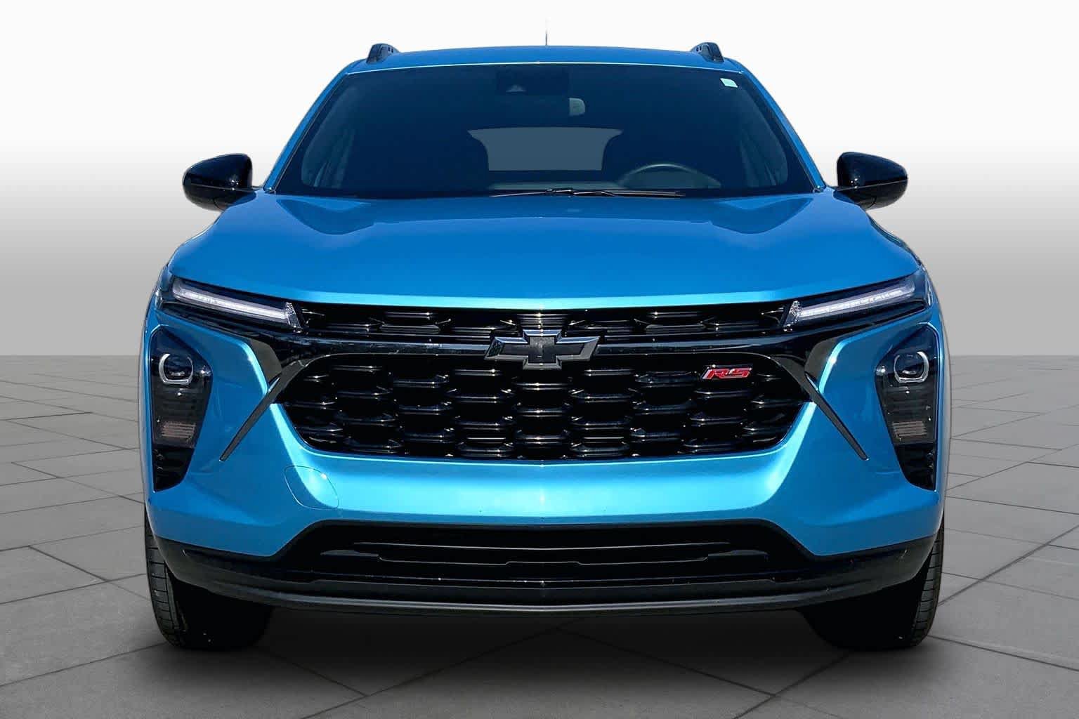 Used 2025 Chevrolet Trax RS FWD image 4