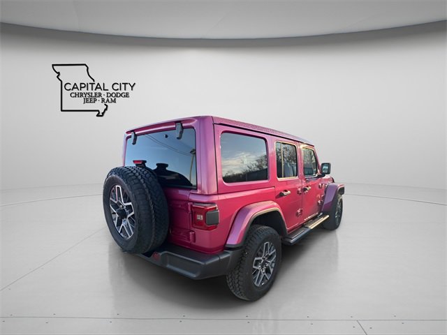 Used 2024 Jeep Wrangler Sahara w/ Technology Group image 4