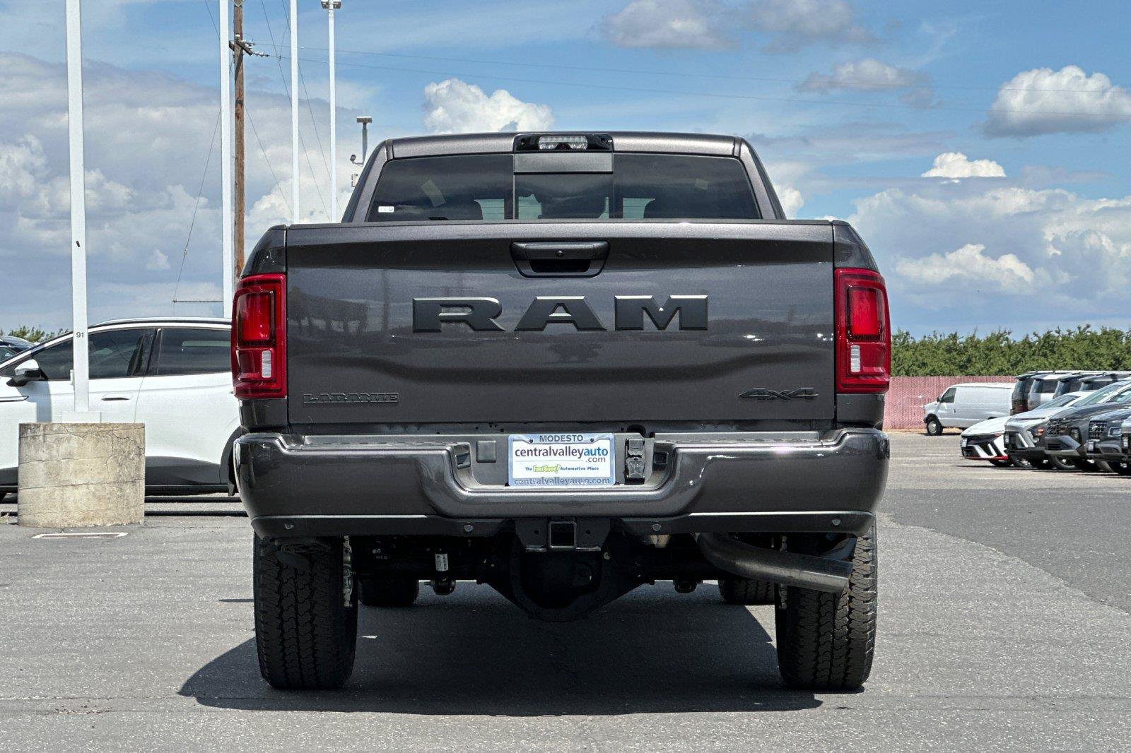 New 2026 RAM 3500 Laramie AWD/4WD image 4