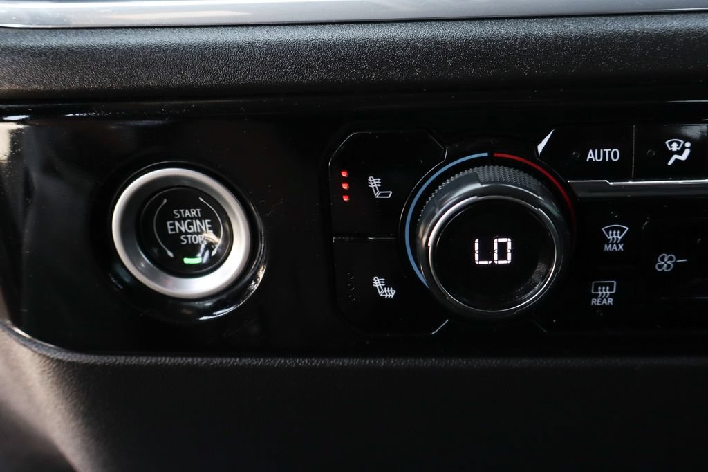 Used 2024 Chevrolet Silverado 1500 LT RWD image 36