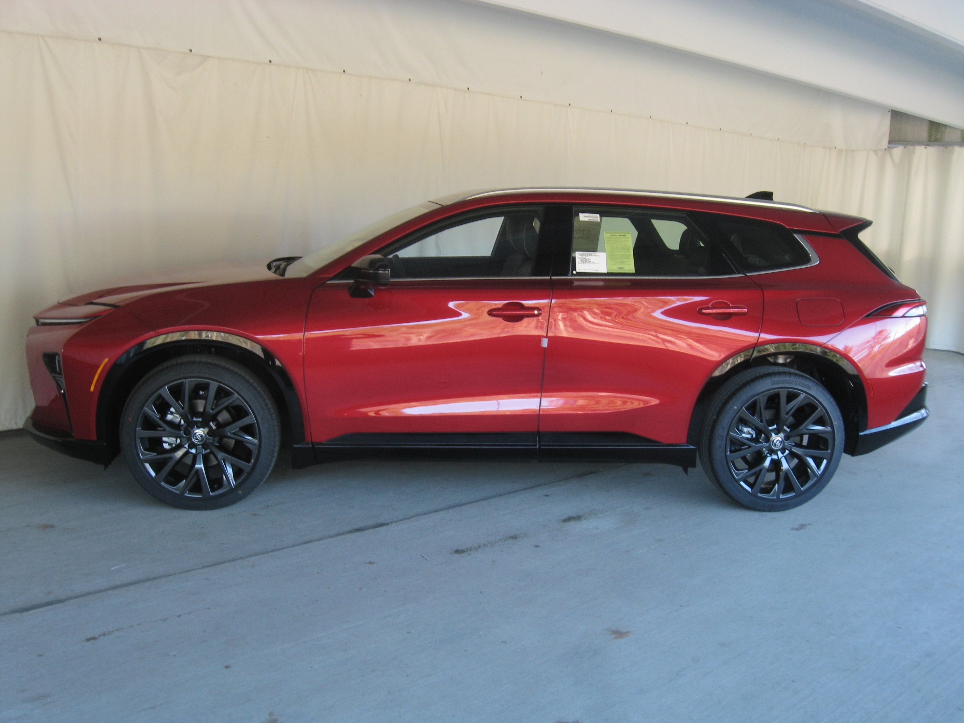 New 2025 Toyota Crown Signia image 6