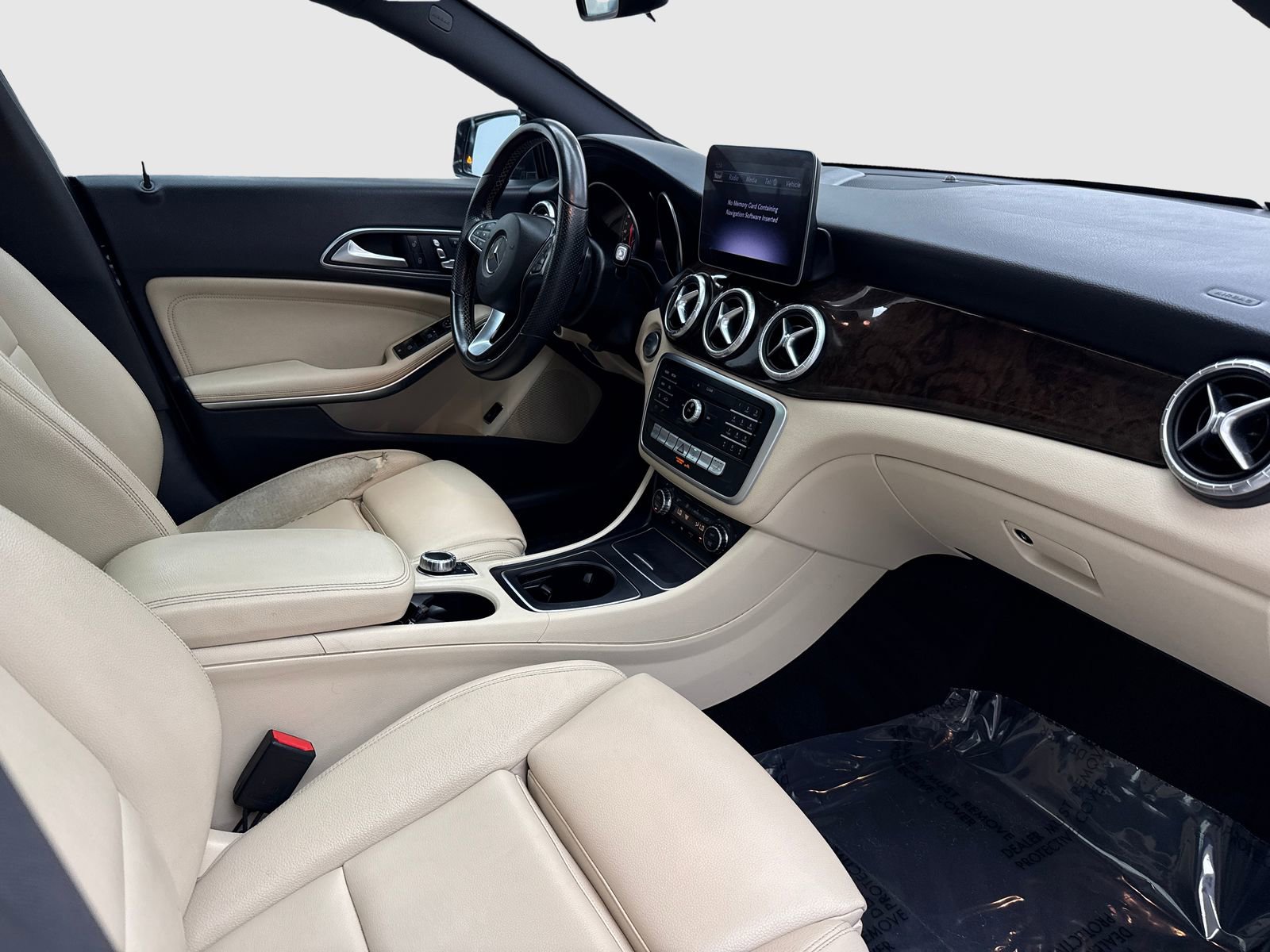 Used 2019 Mercedes-Benz CLA 250 w/ Premium Package image 41