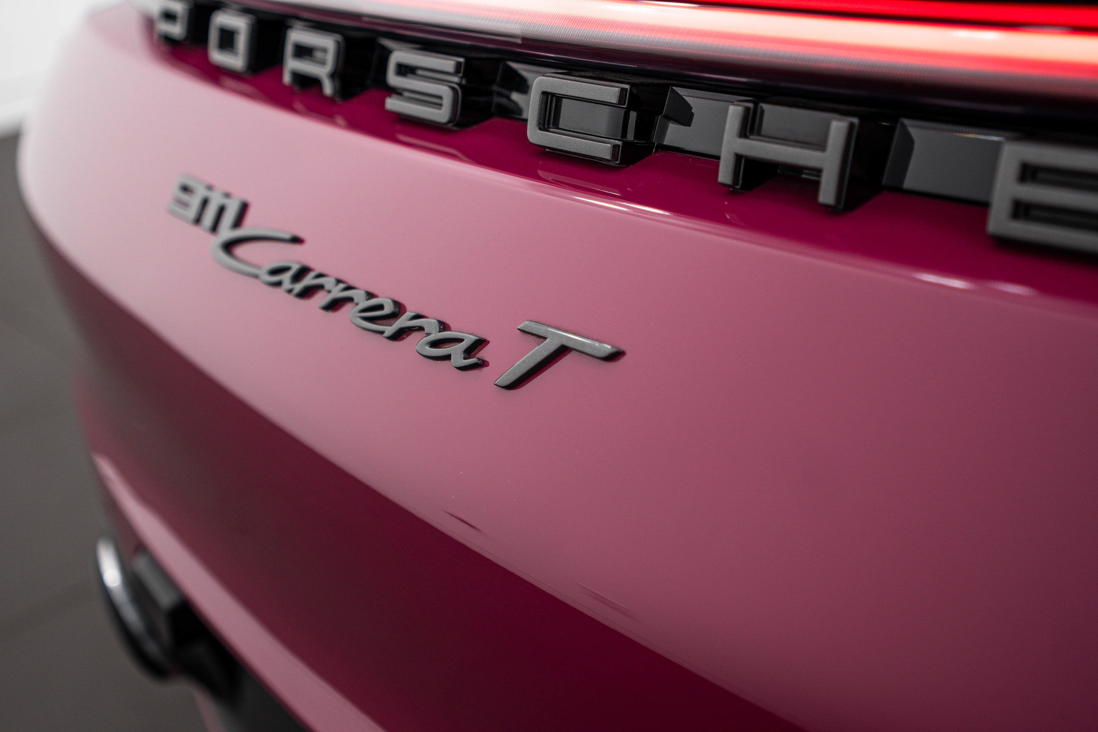 Certified 2024 Porsche 911 Carrera T RWD image 25