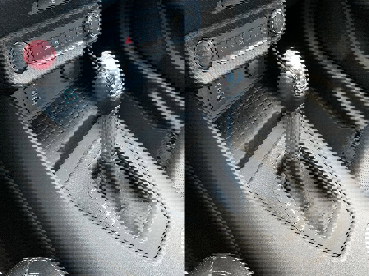 Used 2024 Ford Mustang Premium image 32